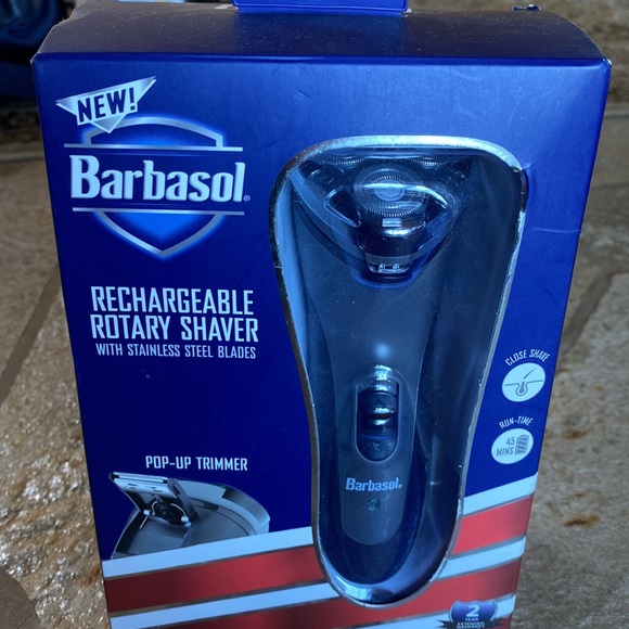 Barbasol rechargeable rotary shaver - Picture 2 of 5